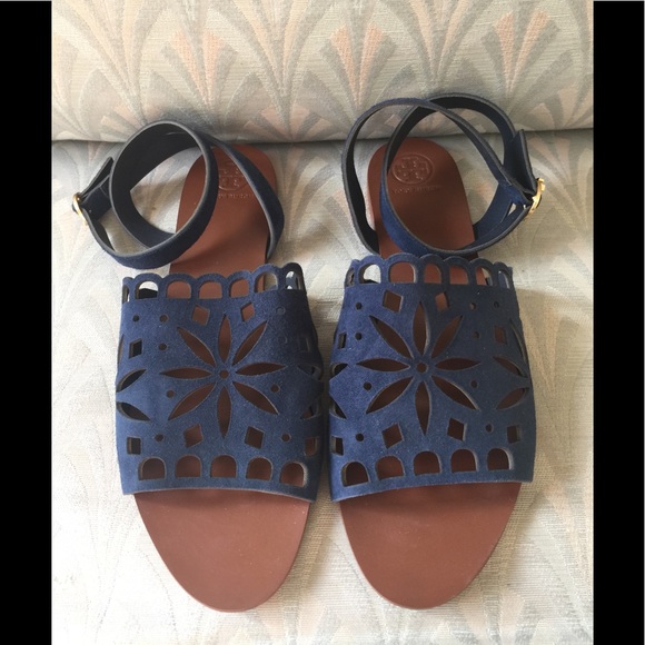 Tory Burch New May Suede Sandal - Picture 3 of 14